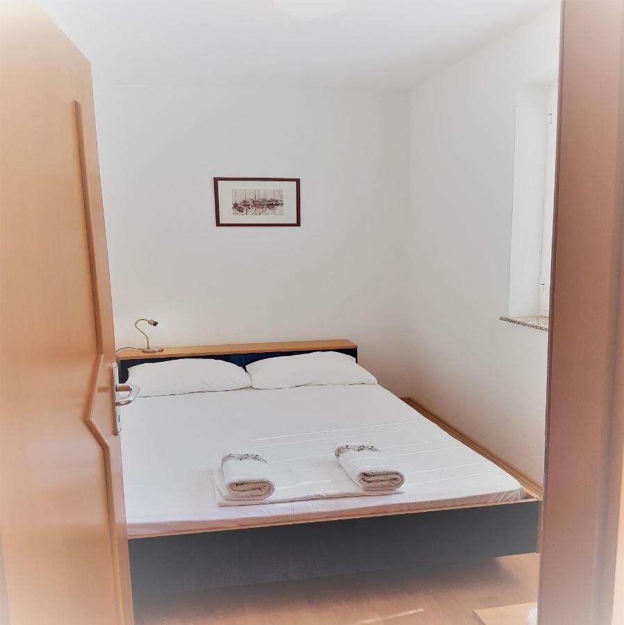 Apartments Vrtlici 스타라 노발랴 외부 사진